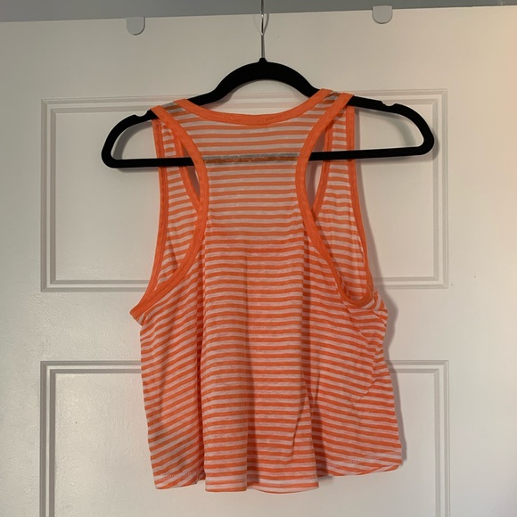 📦 Moving Sale - 4/20$ 📦 Forever 21 Crop top - Picture 3 of 3